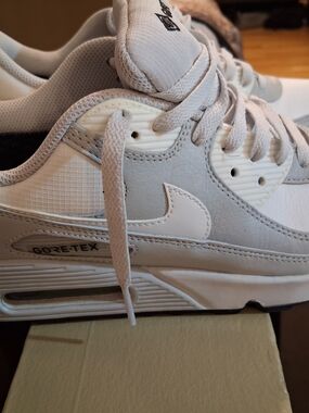 Nike Air Max Gore-Tex White/Light Grey Sneakers